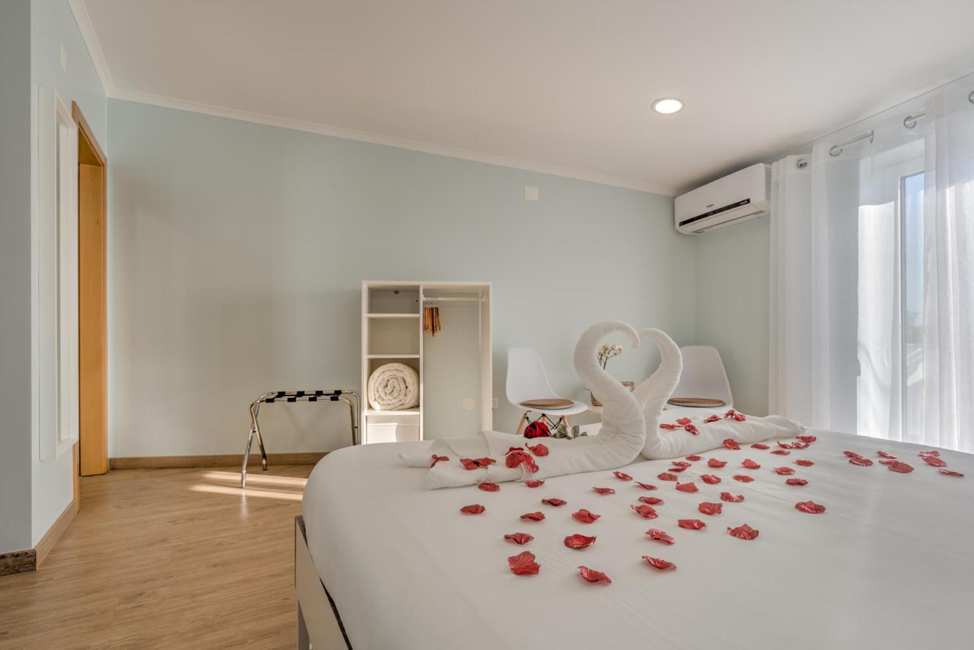 Fika Guest House Nazare Bagian luar foto