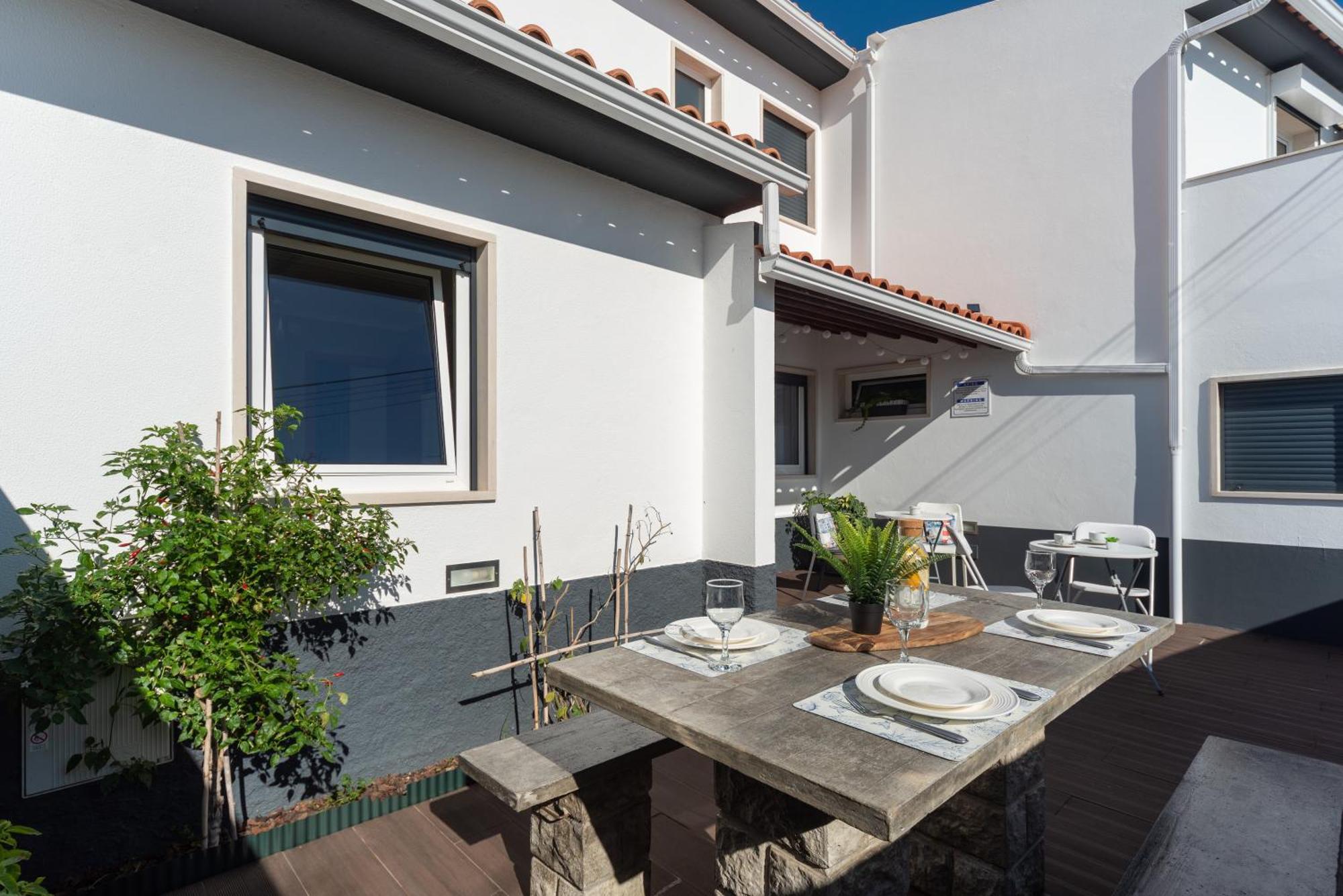 Fika Guest House Nazare Bagian luar foto