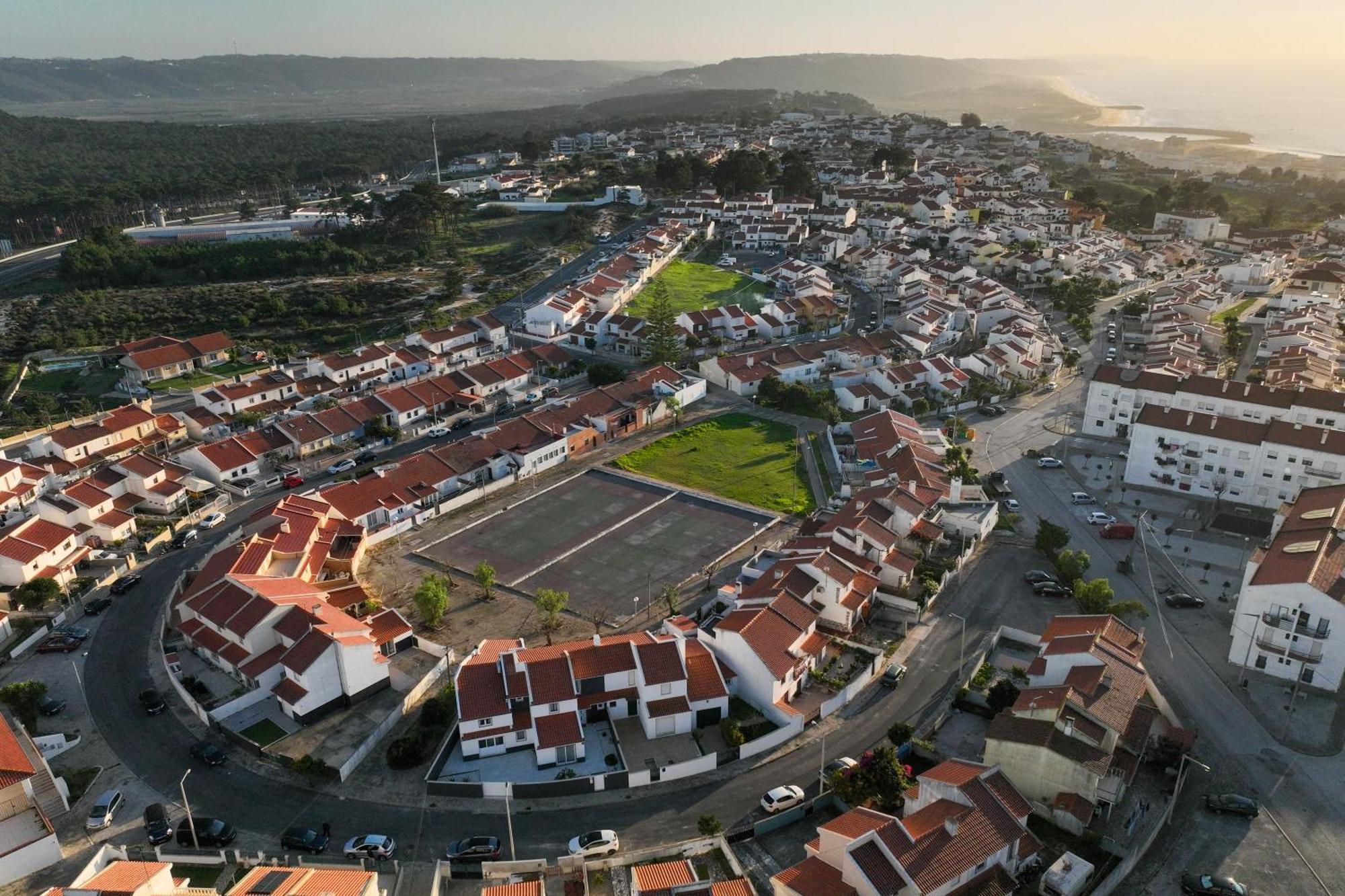 Fika Guest House Nazare Bagian luar foto